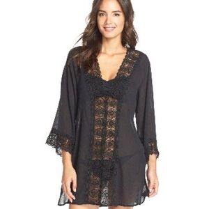 La Blanca ‘Island Fare’ V-Neck Cover Up Tunic